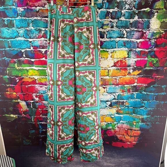 Pretty Little Thing Scarf Print Wide Leg Trouser Pants Size 6 - Picture 2 of 9